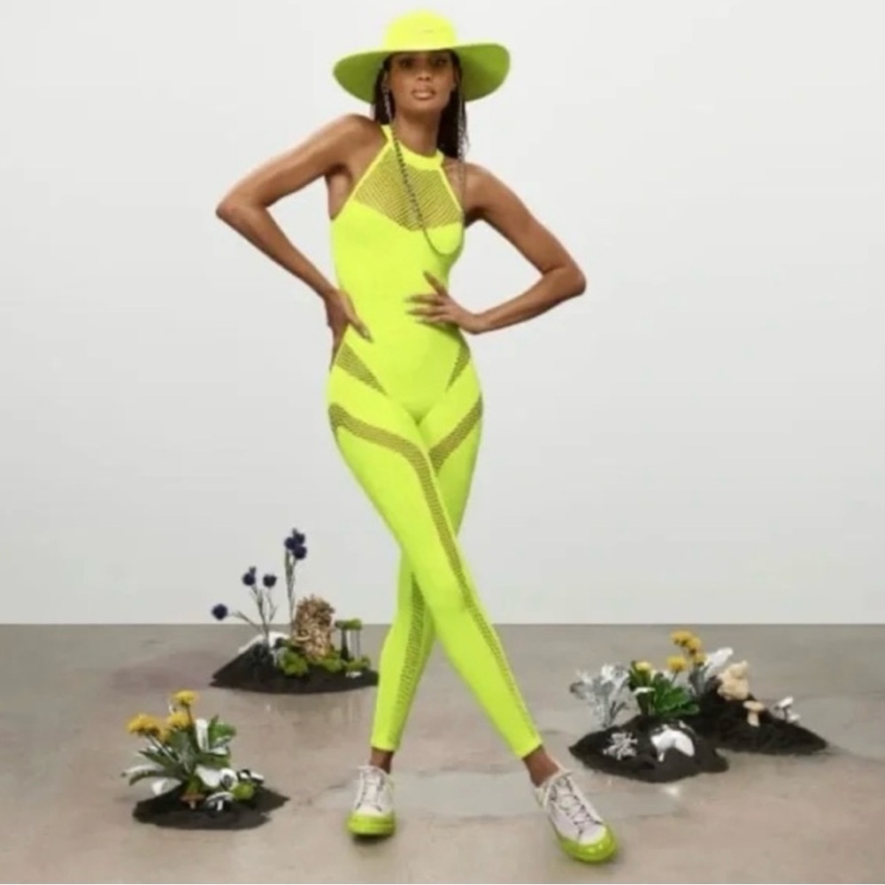 IVY Park Beyoncé x Adidas Mesh Knit Catsuit
Solar size M